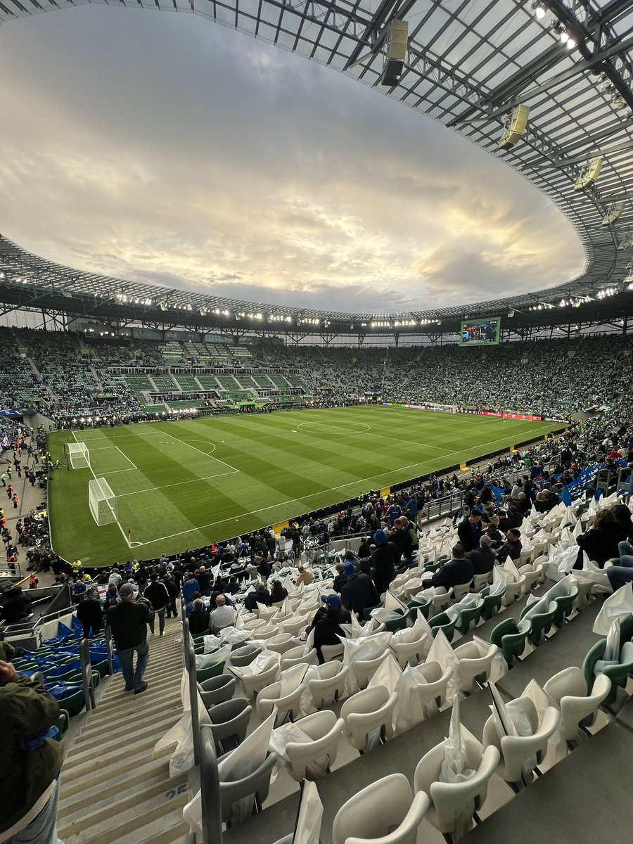 You can’t ban a Chelsea Fan - 1982 tweet media