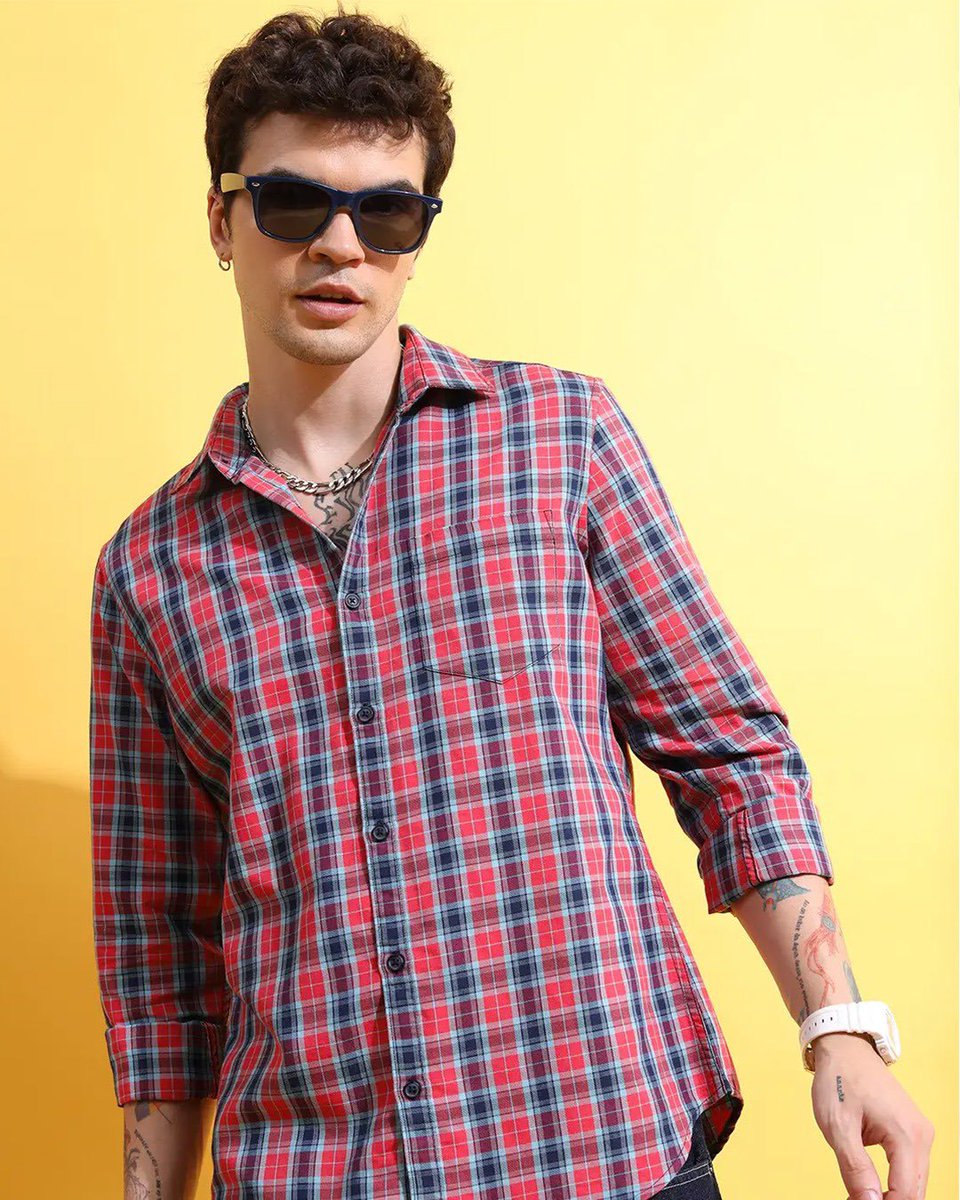 snapdeal's tweet photo. Get ready to revamp your wardrobe with Highlander💥 Minimum 70% OFF 💥

Product code:
1st- SDL235441891
2nd- SDL084108867
3rd- SDL052434883
4th- SDL007627199

🗓️ 31 May – 02 June Only on Snapdeal

#snapdeal #sale #SnapdealSale #HighlanderStyle #ToofaniSale #MensFashion https://t.co/CeNNHrBlqp