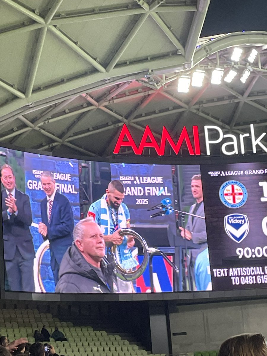 .\lexander Milas / AlpexFC tweet media