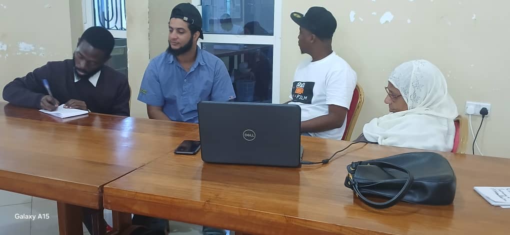 TAMWA Zanzibar (@tamwa_zanzibar) on Twitter photo Sauti zenye maarifa, nguvu ya mabadiliko! π₯π’
Leo tumekamilisha mafunzo kwa wazalishaji wa maudhui ya mitandaoni kutoka Unguja na Pemba. TAMWA Zanzibar tumeandaa mafunzo haya juu ya uongozi wa wanawake na haki za kidemokrasia ili kuongeza nguvu katika mitandao ya kijamii kwa Sauti zenye maarifa, nguvu ya mabadiliko! π₯π’
Leo tumekamilisha mafunzo kwa wazalishaji wa maudhui ya mitandaoni kutoka Unguja na Pemba. TAMWA Zanzibar tumeandaa mafunzo haya juu ya uongozi wa wanawake na haki za kidemokrasia ili kuongeza nguvu katika mitandao ya kijamii kwa