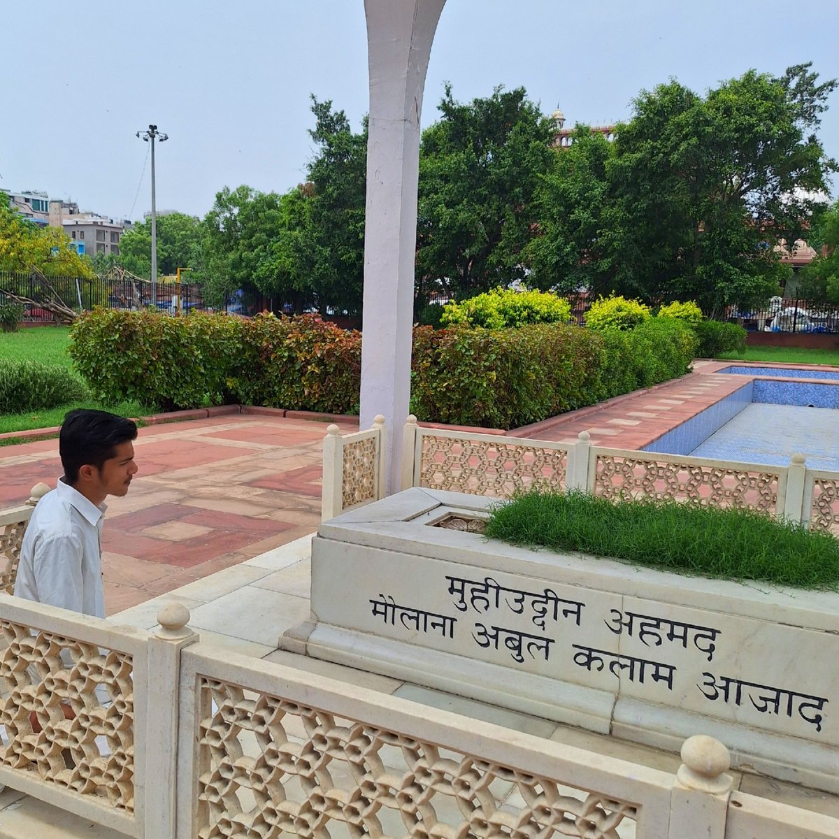 UmarAhmadNSUI's tweet photo. अगर शिक्षा एक शरीर है,
तो उसकी धड़कन आज़ाद हैं |
अगर हिंदुस्तान ज़िंदा है,
तो उसकी रूह आज़ाद हैं |

आज़ाद इतिहास की वो ज़िंदा हस्ती हैं जो हर किताब, हर कक्षा, हर मदरसे में आज भी साँस लेती है |
#MaiBhiAzadHoon #मैंभीआज़ादहूँ https://t.co/hb6CSnA9CI