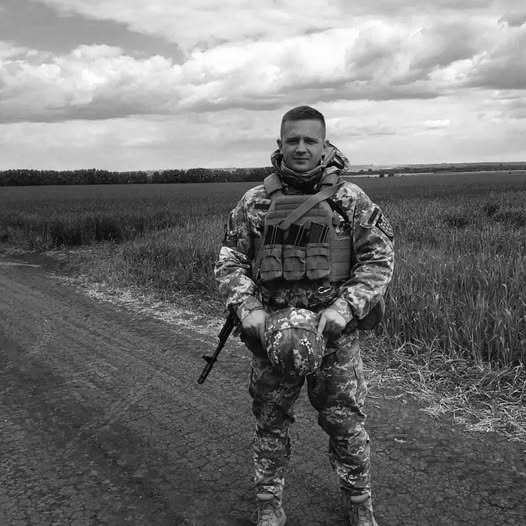 Самар
29 травня загинув 32-річний Руслан Вікторович Кравцов. 
У перші дні великої війни Руслан пішов добровольцем та став на захист України.  Завжди казав: «Поки не буде перемоги — Україну не залишу».