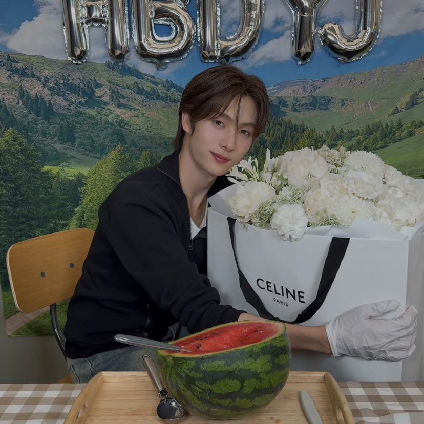 picyoungjae's tweet photo. 💐 https://t.co/ySj5dvwVI6