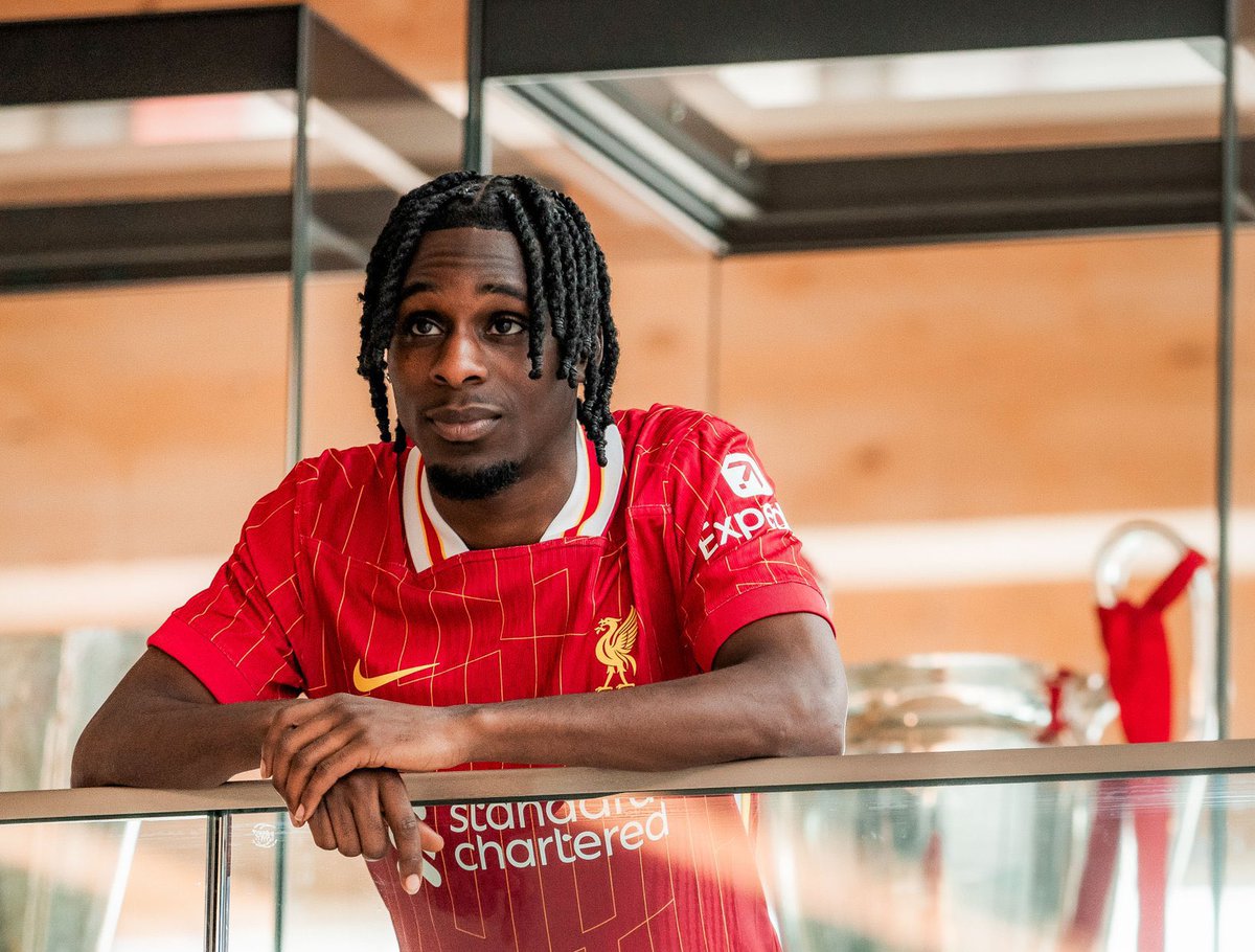 🚨 Official: Jeremie Frimpong joins Liverpool.

The Reds land a livewire, explosive pace, attacking flair, and defensive grit down the right flank. Anfield gets a new engine, and the Kop a new fan favorite. Game on. 🔴⚡️ #Frimpong #LFC #YNWA