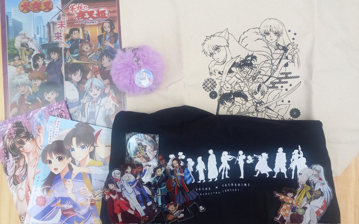 DestinyEcho_'s tweet photo. Much of May I collected a few items😄✨️.
The tote bag & shirt are perfect for shopping. I'm in love with how big the acrylics are compared to the last concert🤗🎶.
The second half of my items will be in my June collection 🤭💕
#ritowa #sessrin #setsui #yashahime #半妖の夜叉姫 https://t.co/ET1rnU7cHF