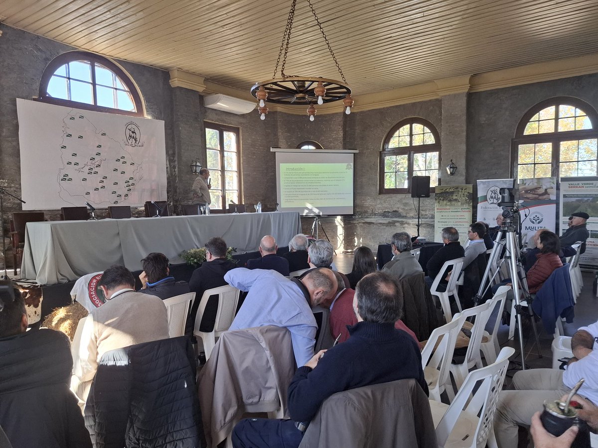 Juan P.Hernández (@hernandezjuanpe) on Twitter photo Ahora en el Congreso de <a href="/federacionrural/">Federación Rural</a> el Ing.Agr. Juan Pablo Torterolo de la <a href="/ruralSJ/">Asociacion Rural de San Jose</a> expone sobre la Lechería y Agro en San José, competitividad y proyecciones. Ahora en el Congreso de <a href="/federacionrural/">Federación Rural</a> el Ing.Agr. Juan Pablo Torterolo de la <a href="/ruralSJ/">Asociacion Rural de San Jose</a> expone sobre la Lechería y Agro en San José, competitividad y proyecciones.