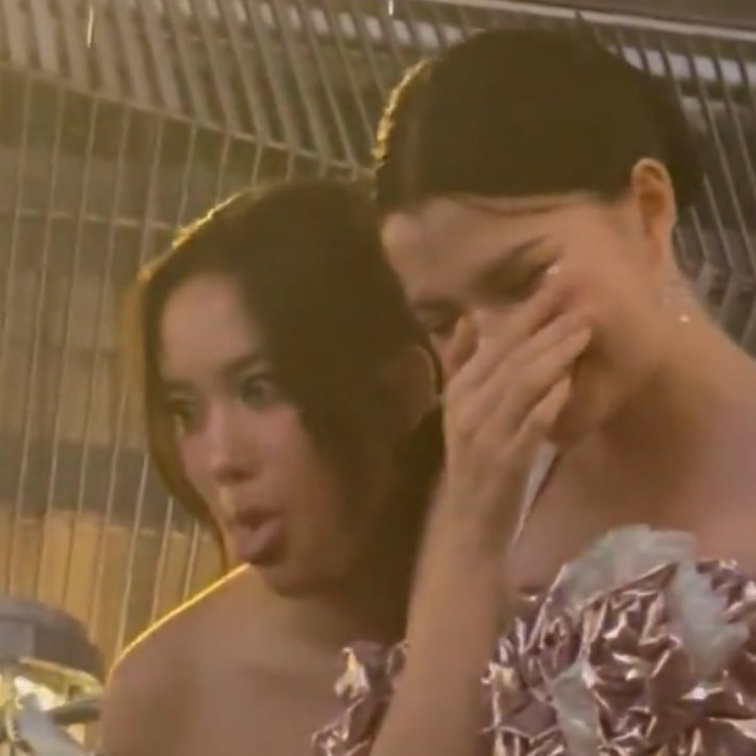WhiskeyItIs's tweet photo. I see "You don't have her like I do"

HAUAHAHAHAHAHAHAHAH

FreenBecky Pride CTW  
#CTWPridexFB https://t.co/eWylscIMUl