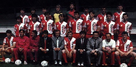 MIL0SEVIC's tweet photo. On this day 36 years ago, Vojvodina won the second championship title in the great Yugoslavia. Leaving behind the European champions Red Star, Partizan, Hajduk, Dinamo, defeating almost all of them both at home &amp; away. I watched all the games in Novi Sad as a kid.

Glorious days. https://t.co/EtN3thqT2U