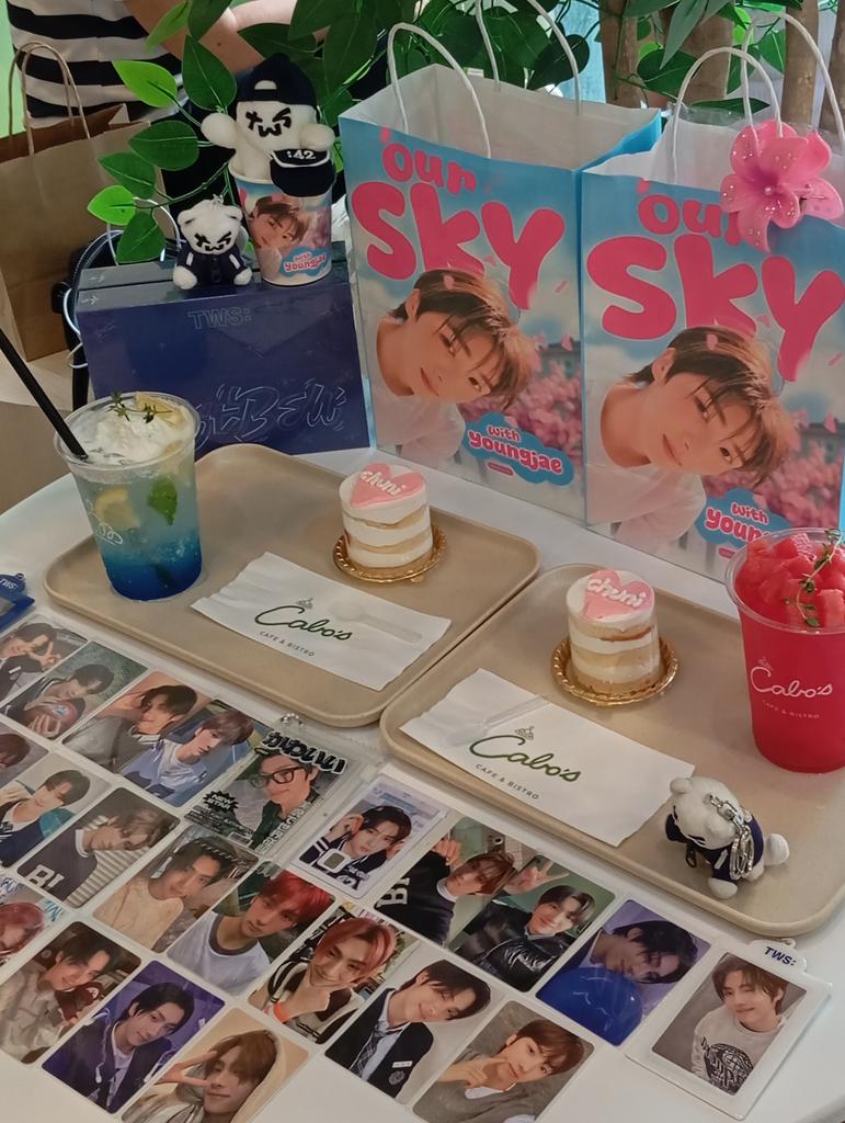 TawxnGale tweet media