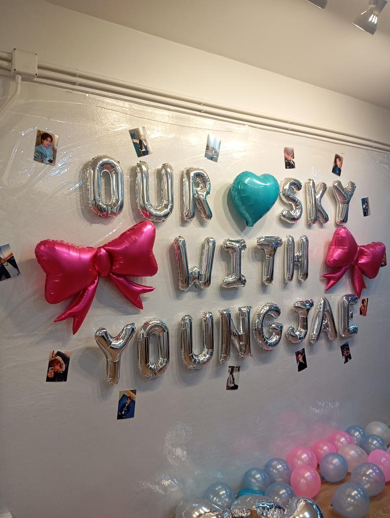 TawxnGale tweet media