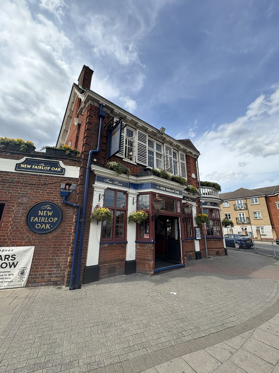 Pints on the Tube tweet media