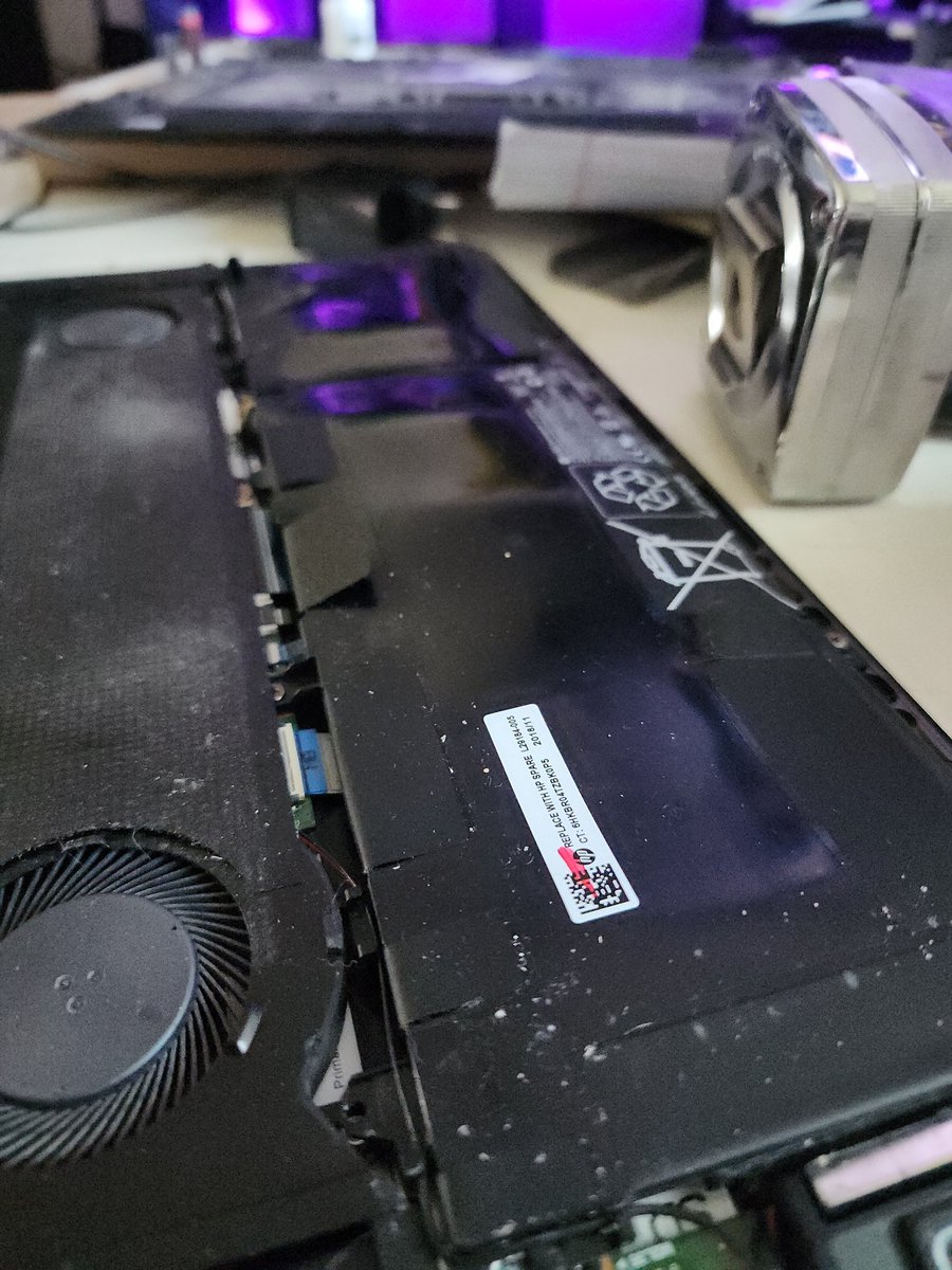 PrintedDiff's tweet image. What happens when your $2800, 8 year old mobile 3D modeling/gaming computer has developed a danger pillow? Fix it for $45 with a replacement battery! Considering this computer is super powerful and can fold into a tablet for modeling with @nomadsculpt, I'm really glad I fixed it!