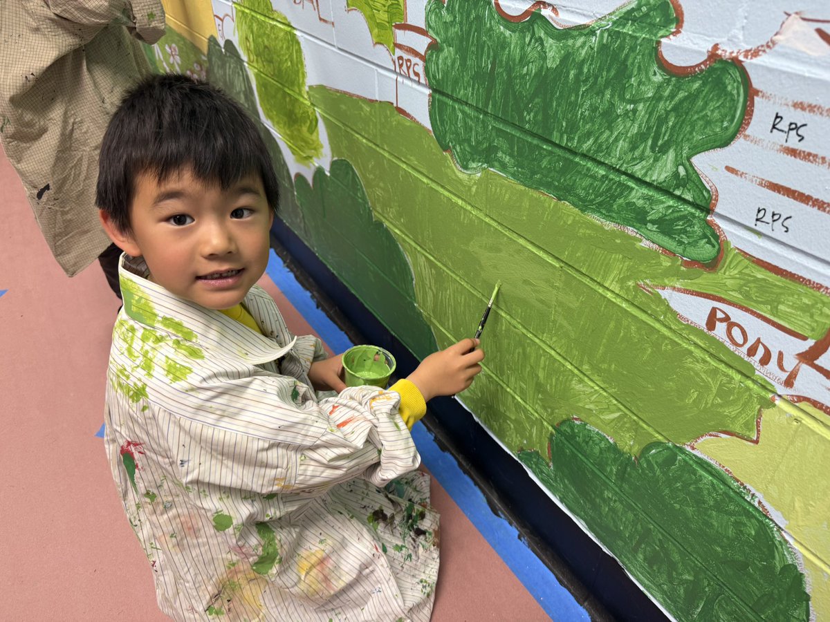 We painted our mural 🎨🖌️ <a href="/HarrisonHawks90/">HarrisonHawks90</a>