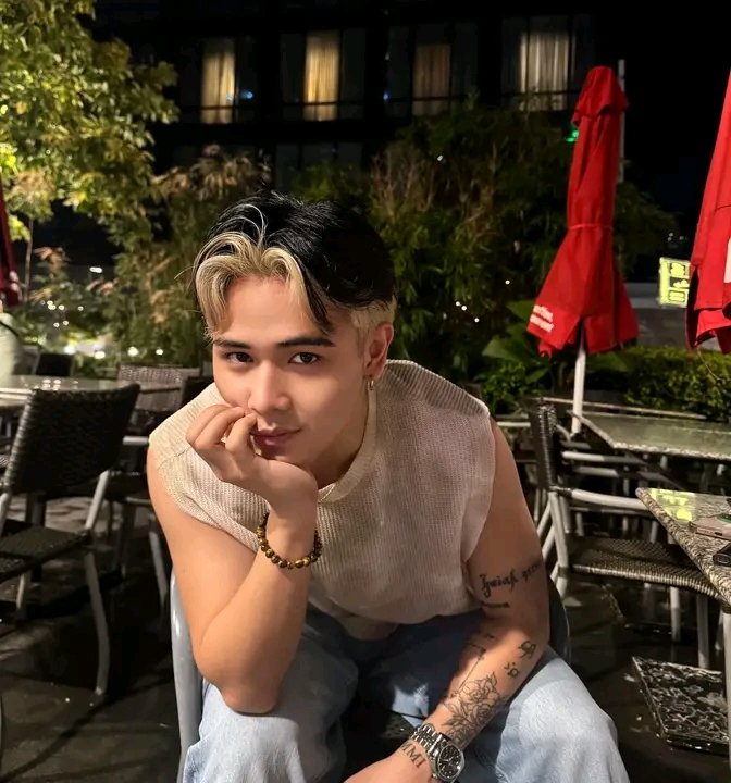 Happy birthday <a href="/TaneoSeb/">Taneo</a>! Ang pogi ni <a href="/AlasDaGreat/">ALAS</a>