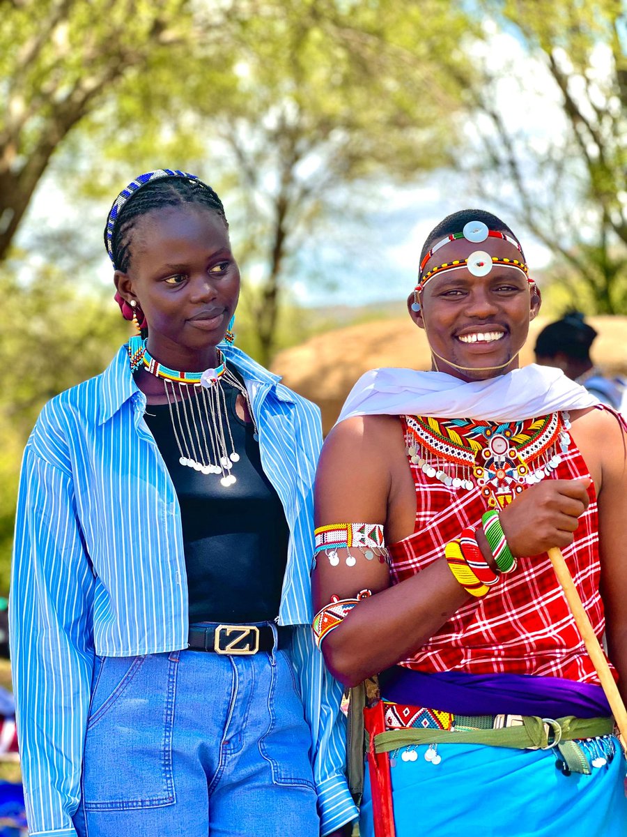 Tabby_Kee_Kee's tweet photo. Masai People are the most lovely people I have ever met in my life. So beautiful and soft-spoken. 🥂🇰🇪 They have the best culture all over Africa 😇.#KenyansOnTwitter #Kenyatourism #CulturalHeritage  I wasn't surprised when they said I looked like them because.#Southsudanese https://t.co/4T2psFVnwO