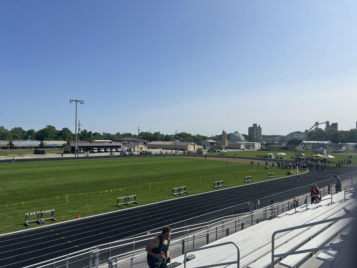 Beautiful day for a track meet!! Field events start at 10a!