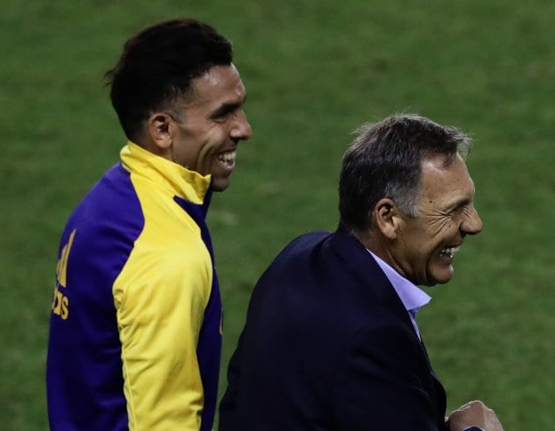 la12tuittera's tweet photo. 🗣️Carlos #Tevez en @TNTSportsAR 

"Miguel (#Russo) tiene un manejo de grupo muy importante, muy bueno, me pone muy contento que sea su 3° etapa en #Boca y que pueda hacerlo de la mejor manera.

La opinión de la actualidad de #Boca me la guardo para mí, diga lo que diga en un momento tan sensible en el club, puede a alguno herir, a otro no... entonces prefiero guardármelo".