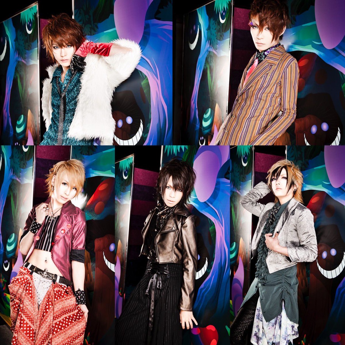 Soan_official's tweet photo. 【第4弾】2025.06.01(sun) am0:00～
2012.09.12 8th Single「Eclipse」
https://t.co/H4tWNHm0Ti

2013.02.20 1st Full Album「jen:ga」
https://t.co/4yDjpahQAp

2013.07.10 9th Single「ホロウマン」
https://t.co/rnCXpasVr3

2014.03.19 3rd Mini Album「dark」
https://t.co/Pslb8ZcG4v

解禁！ https://t.co/guOU8oqe6t