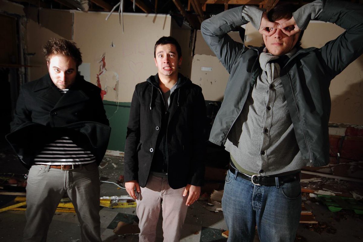 TOPUPDATERS's tweet photo. Newly unearthed photos from the band’s MySpace days with previous members
via anyhoo_1 on Instagram https://t.co/kog7rd481N