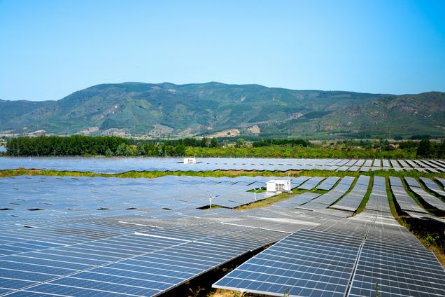 Boston University Global Development Policy Center (@gdp_center) on Twitter photo New research in <a href="/ScienceMagazine/">Science Magazine</a> reveals the changing low-carbon technology trade landscape and highlights 🔑 opportunities - and barriers - for developing countries to capitalize on it.
<a href="/BandaraPraveena/">Praveena Bandara</a> discusses in a new blogpost: gdpcenter.org/3Hi9Sn3 New research in <a href="/ScienceMagazine/">Science Magazine</a> reveals the changing low-carbon technology trade landscape and highlights 🔑 opportunities - and barriers - for developing countries to capitalize on it.
<a href="/BandaraPraveena/">Praveena Bandara</a> discusses in a new blogpost: gdpcenter.org/3Hi9Sn3