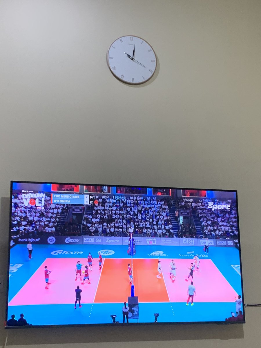 retnoow's tweet photo. #BAHKANVOLI seru abizzzz 🤣👏🏻🤾🏻 https://t.co/ch876uCOkw