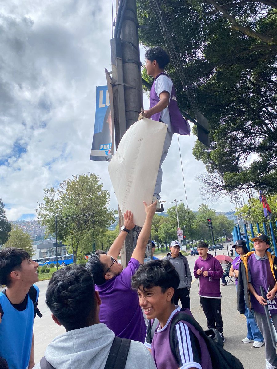 omar salgado tweet media