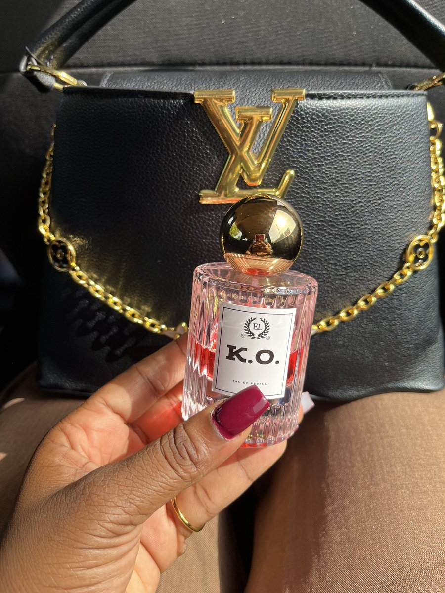 COLETTE 👑( MISS ECOM) tweet media