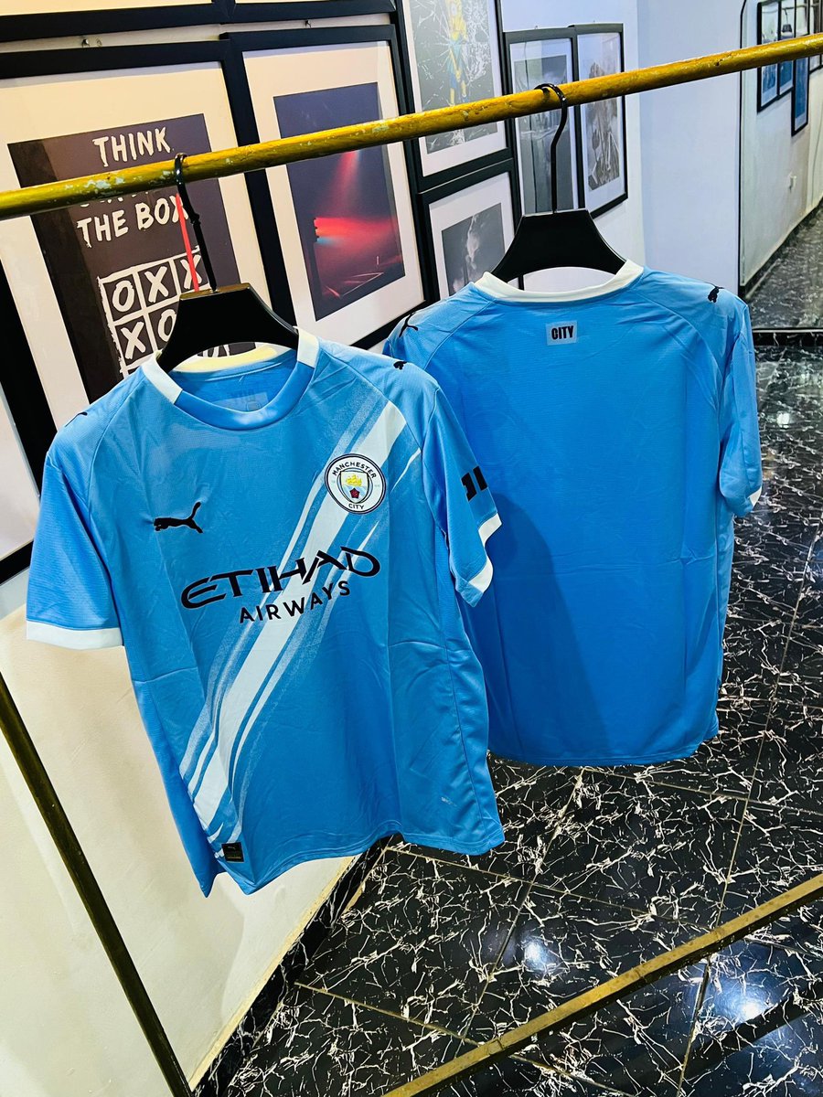 2025/26 Manchester City home kit now in stock <a href="/Slimz_designs_/">SLIMZDESIGNS 🌏</a>  call 07065164539 or WhatsApp wa.link/xsirt6 delivery is nationwide, pls retweet 🙏🏻🙏🏻