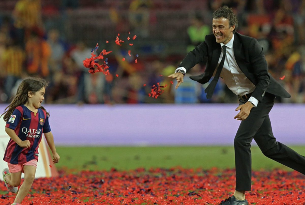 martaccmesquita's tweet image. Uma mão de motivos para desejar que hoje o PSG levante a “Orelhuda” mas este… Este, é o maior de todos. 🤍