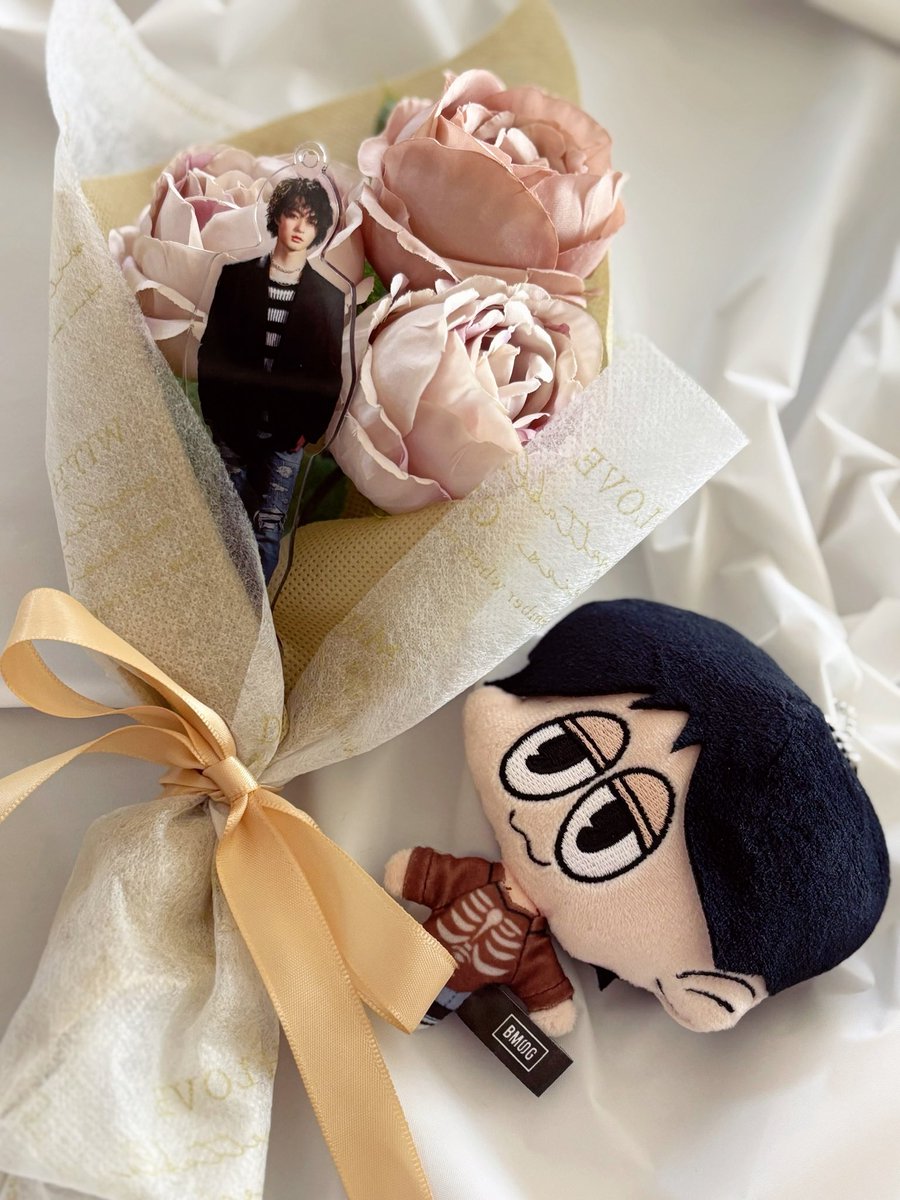 fyu_2007's tweet image. 18歳の誕生日おめでとう。
ルイに出会えて幸せです！！

#BMSG_RUI_18thBD
#HappyRUIDay2025