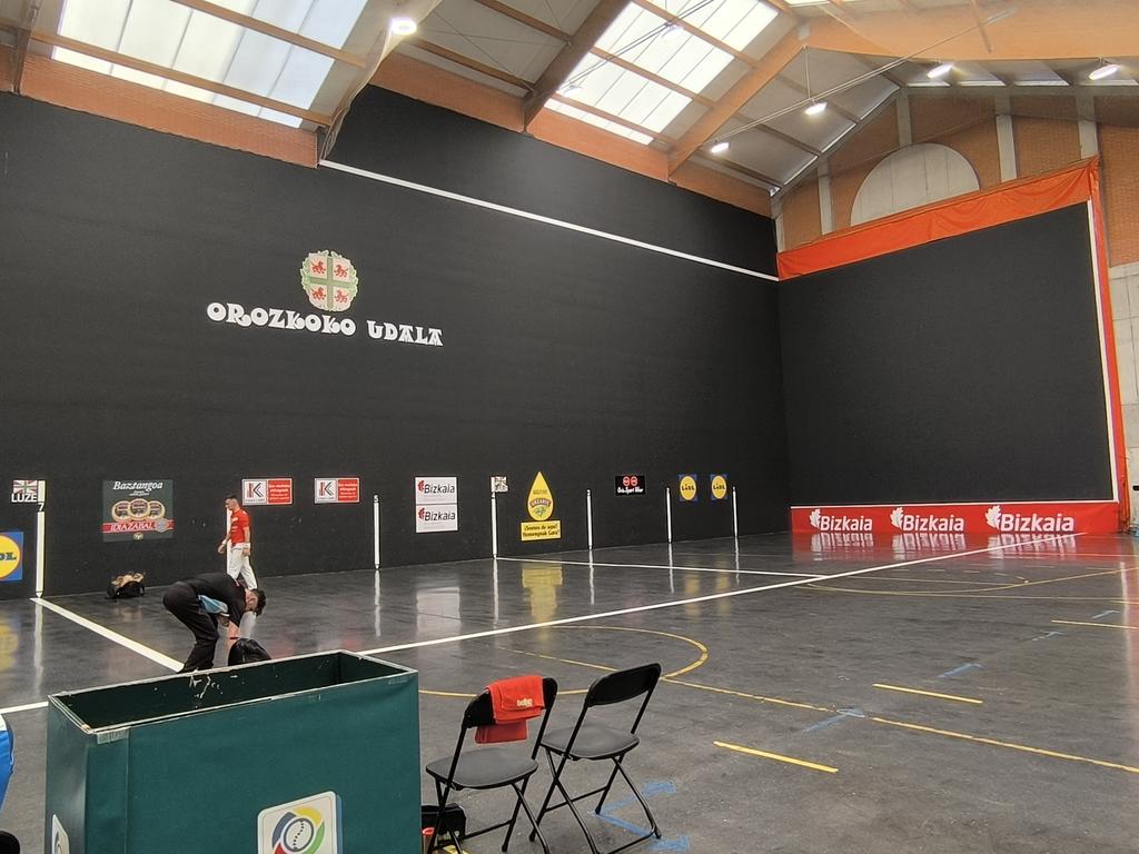 Orozko. Bizkaia torneoa. Taldeka. Jokoka. Ezberdina. Polita.