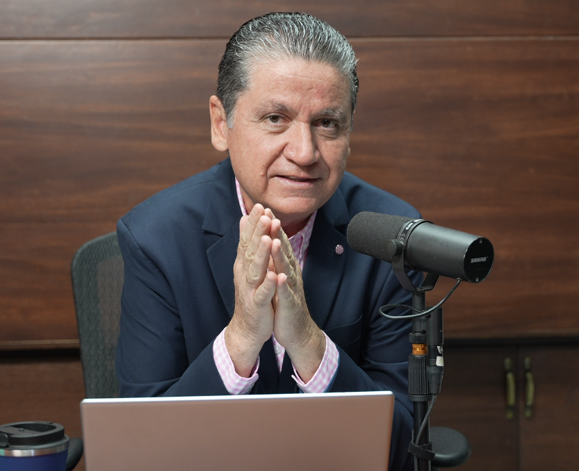 EncontextoSon's tweet photo. Iniciamos #EnContexto con @jmorenodurazo 🎙️💬
📻 Sintoniza a Arroba FM, 101.1 Hermosillo; Studio 106.7 Nogales y Studio 96.9 Cajeme. ¡Acompáñanos!
#FB: https://t.co/xqu4zJi5D1
#YT https://t.co/DC3x4wOxHI
https://t.co/LjIf0yyY3n https://t.co/IxqGBR4RPQ
