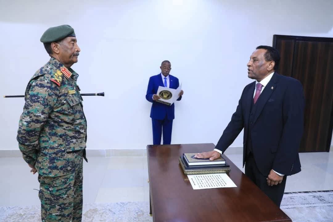 ربنا يولي من يصلح ويكون همه الوطن والمواطن !!
وشكرانيين ،،
#الدعم_السريع_منظمة_ارهابية 
#الامارات_تقتل_السودانيين