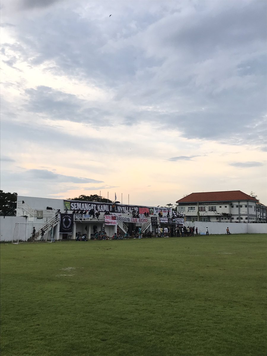 <a href="/MF2ASUB/">MAKE FOOTBALL FUN AGAIN</a>