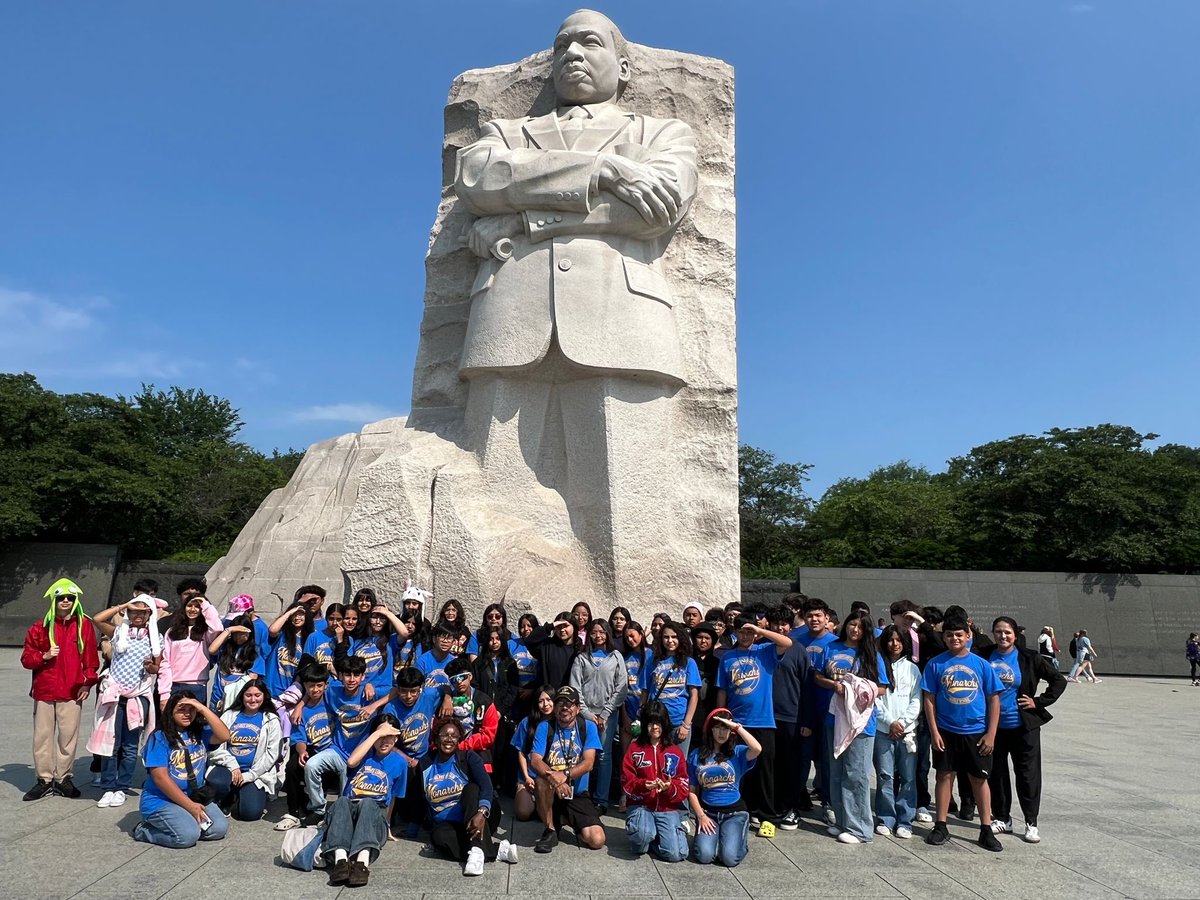 Our students enjoying their last day in Washington! #MonarchsTakeOnDC