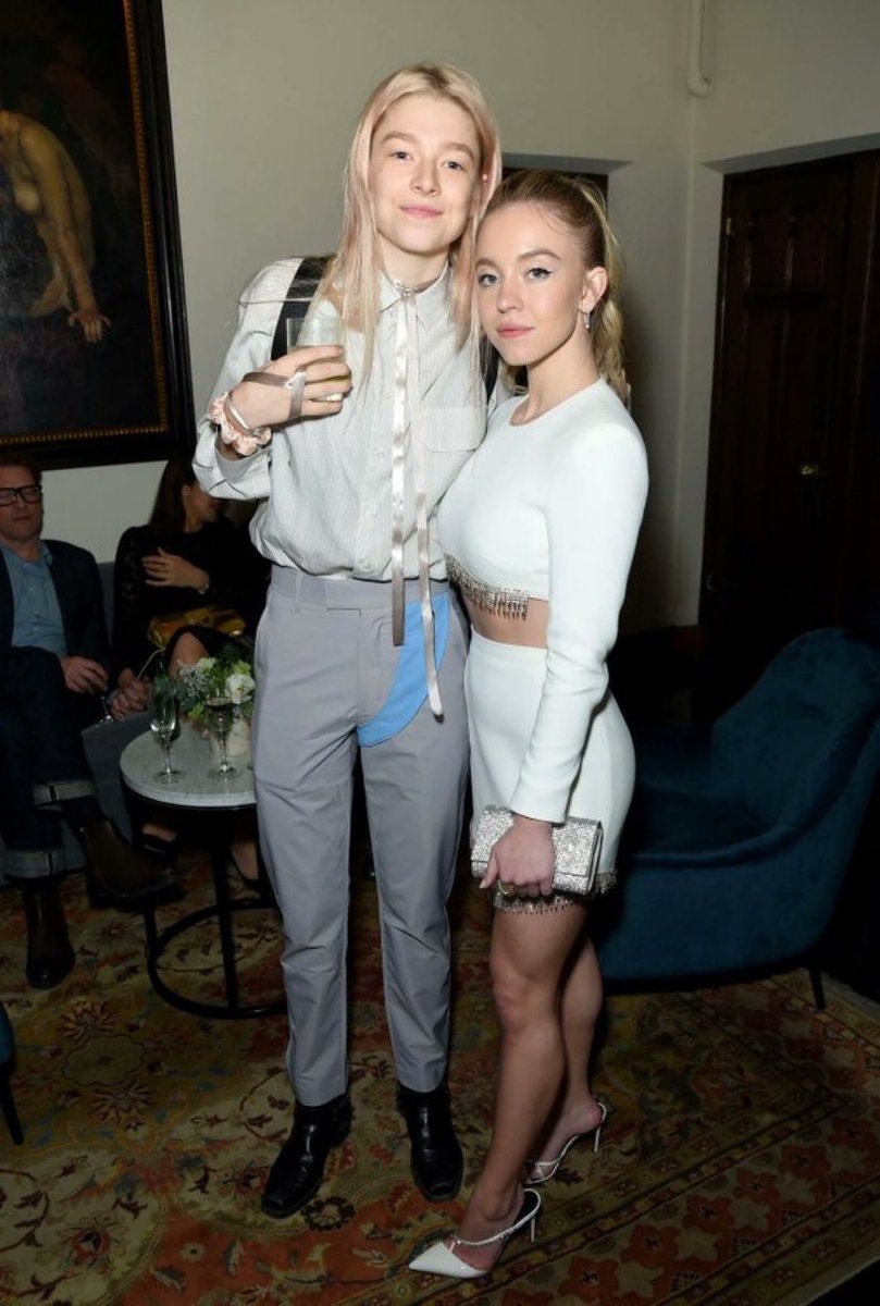 There’s a reason why they keep using the  same 3 pictures of Hunter Schaffer