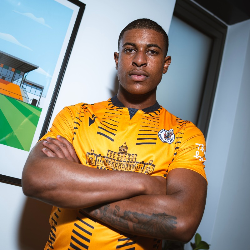 sloughtownfc's tweet photo. We are excited to announce the signing of 21-year-old attacking full-back Tarik Gidaree! ✍️

#OneSlough