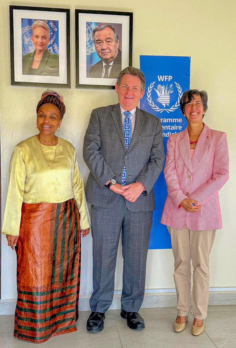 WFP Haiti (PAM) 🕊️ (@wfp_haiti) on Twitter photo The U.S. Government is a long-standing and significant supporter of <a href="/WFP/">World Food Programme</a> in #Haiti.
This week, Country Director <a href="/WanjaKaaria/">Wanja Kaaria</a> and Regional Director <a href="/LolaCastroWFP/">Lola Castro</a> met with Ambassador Dennis B. Hankins <a href="/USEmbassyHaiti/">U.S. Embassy Haiti</a>, discussing the situation in Haiti and continued partnership. The U.S. Government is a long-standing and significant supporter of <a href="/WFP/">World Food Programme</a> in #Haiti.
This week, Country Director <a href="/WanjaKaaria/">Wanja Kaaria</a> and Regional Director <a href="/LolaCastroWFP/">Lola Castro</a> met with Ambassador Dennis B. Hankins <a href="/USEmbassyHaiti/">U.S. Embassy Haiti</a>, discussing the situation in Haiti and continued partnership.