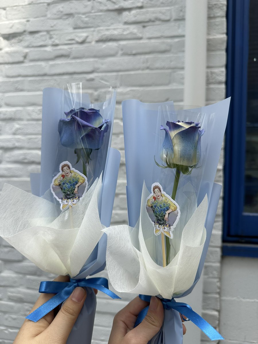 mi_nimini's tweet photo. 친구랑 오랜만에 덕질하구왓다 준섭이 플카🌷
시간 겹쳐서 루하나온 못간게 넘 슬펏지만(흑!!) 놀다보니 너무 즐거웟지모야 역시 덕질 수혈은 꾸준히 해줘야만~🥺 https://t.co/ln4fixhcYn