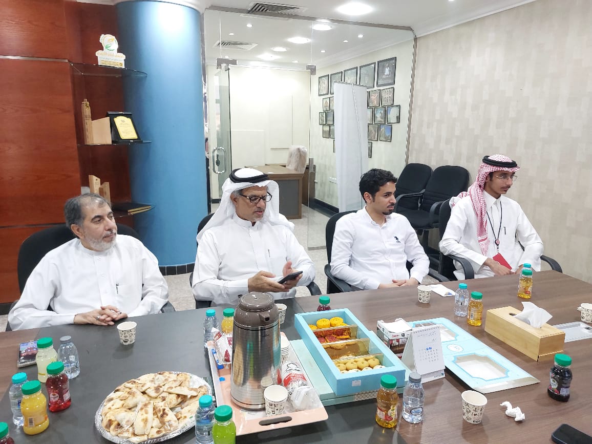 استمرار لنهج مؤسسة رضا الوقفية في دعم وتشجيع مبادرات و مشاريع الإبداع المعرفي النوعية فقد تم عقد اتفاقية رعاية لفريق AMPED المشارك في مسابقة Formula 1in School والمعروف حاليا ب Stem Racing والذي يقيمه مركز إثراء التابع لشركة أرامكو السعودية.
ويعد فورملا ١ للمدارس برنامجا تعليميا