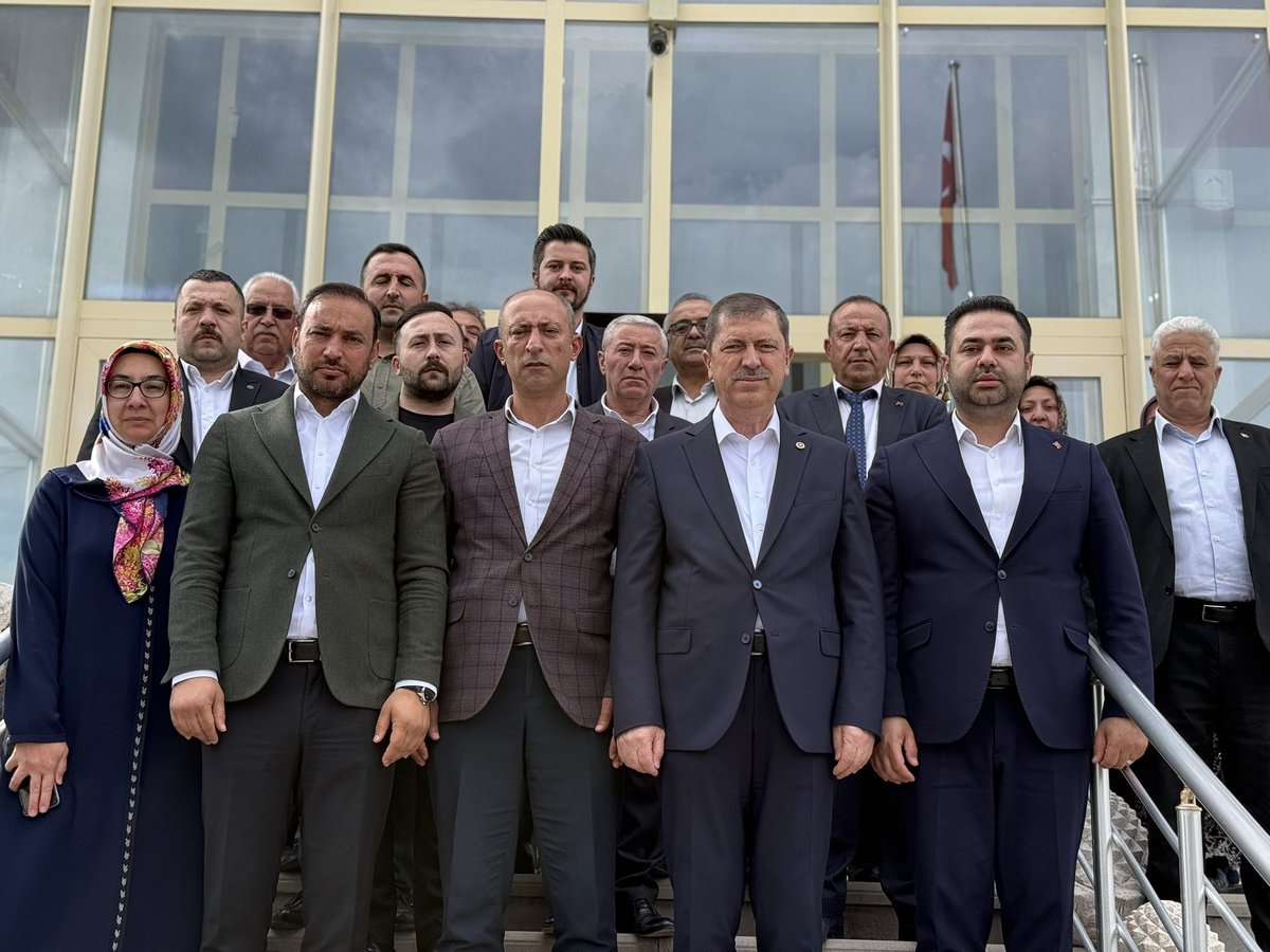 AvMustafaArslan's tweet photo. AK Parti Genel Merkez Teşkilat Başkanlığı, Ankara İl Koordinatörlüğünü görevim hasebiyle;

📍Nallıhan,
📍Beypazarı,
📍Güdül,
📍Ayaş,
📍Çamlıdere,
📍Kahramankazan,
📍Evren,
📍Şereflikoçhisar ve
📍Bala İlçe Başkanlıklarımızı ziyaret ederek 
Ana Kademe, Kadın ve Gençlik Kolları teşkilatlarımızla bir araya geldik.