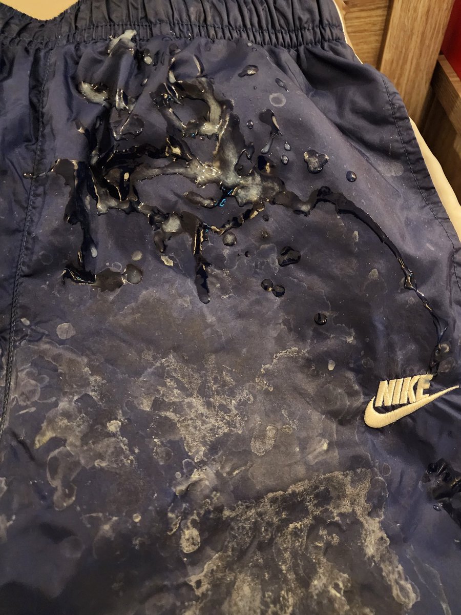 KHR3341's tweet image. Lots of cum loads on trackies 😛💦💦💦