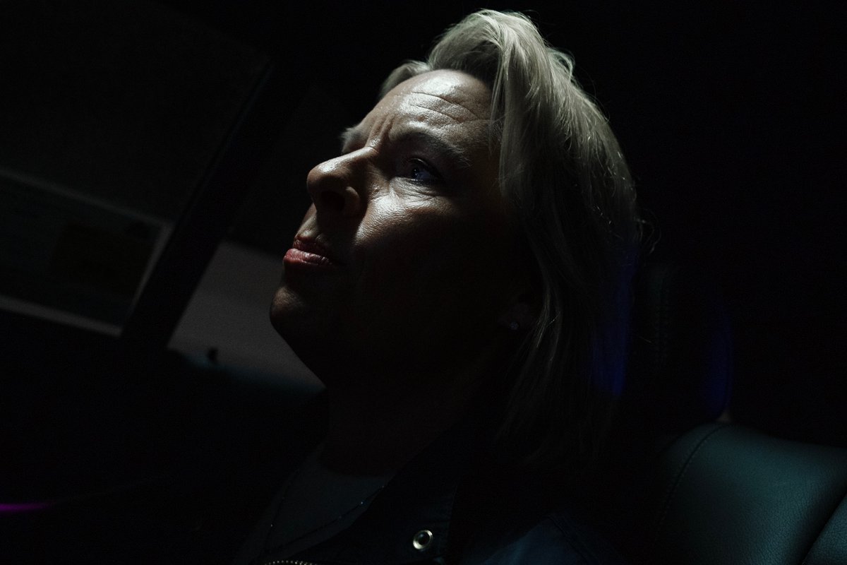 Har du åsikter om till exempel Hagastan och utvecklingen av Slakthusområdet - det är Annica Ånäs du ska ta ett snack med. Kvinnan som brukar rankas som den mäktigaste inom fastighetsbranschen! 
Jag hängde med henne ett par timmar och tog lite kort. Anna Wahlgren har skrivit text.