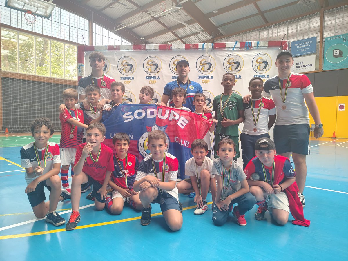 El Benjamin Gorri Urdin, segundo en la “Sopela Cup” 

ZORIONAK TXAPELDUNAK❤️💙
