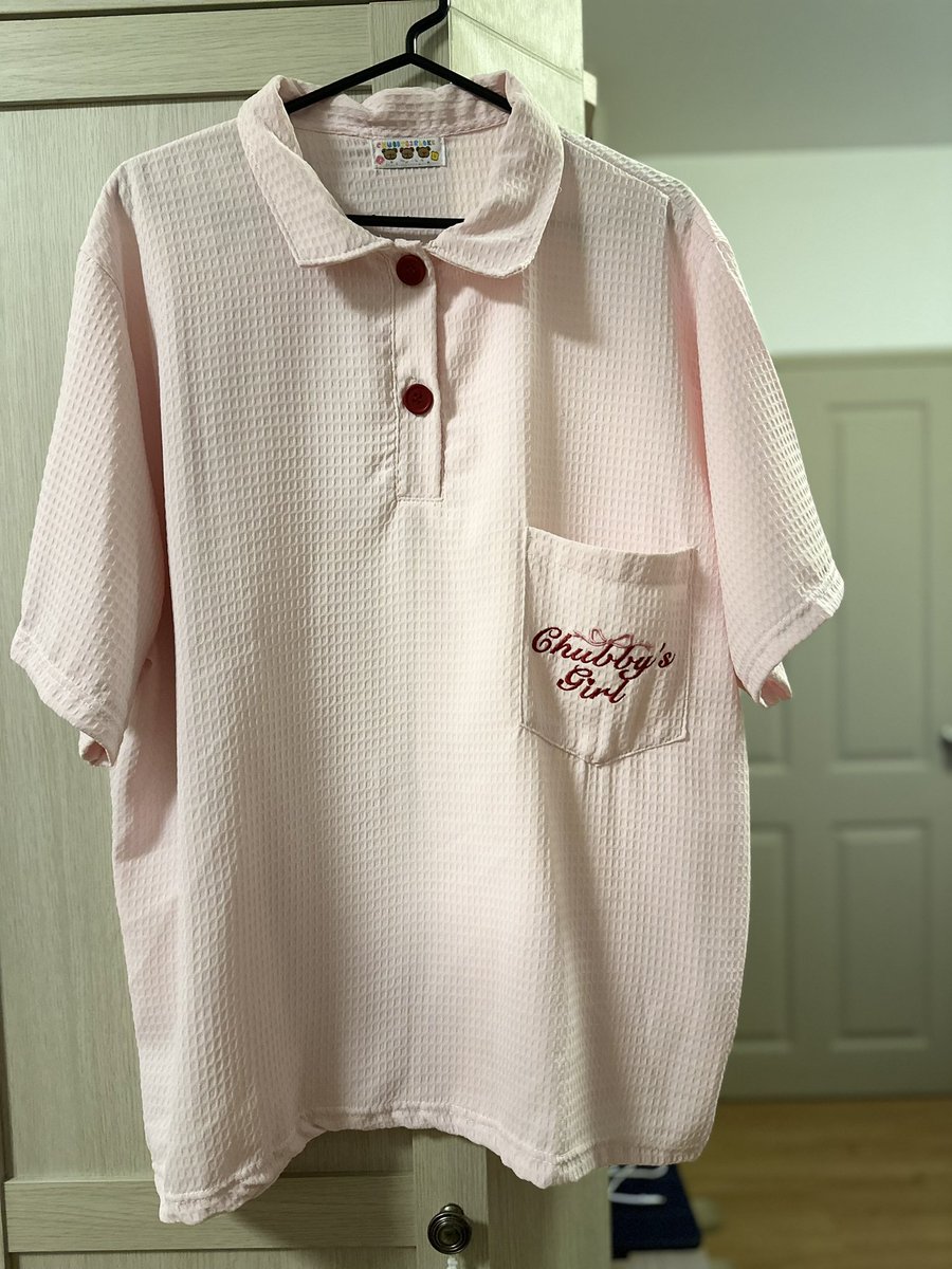 kmmmmcc's tweet photo. 200 บาท #ส่งต่อเสื้อผ้า #เสื้อผ้ามือสองสภาพดี #ส่งต่อเสื้อผ้ามือสอง #เสื้อผ้ามือ2 #ส่งต่อ #เสื้อผ้ามือสอง #โล๊ะตู้เสื้อผ้า #เสื้อผ้าสาวอวบ #ส่งต่อเสื้อผ้าสาวอวบ https://t.co/Vpg25zuazB