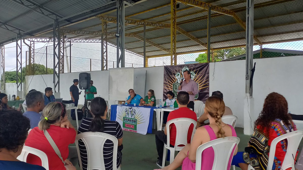 Prefeito David Almeida quer atualizar salários dos professores em apenas 5,48%.
É pouco. A categoria quer 10%. 
A arrecadação em 2024 cresceu 17,6%.
Dá para pagar.
Estive hoje na assembleia da Asprom Sindical, junto com o economista Inaldo Seixas mostrando os números