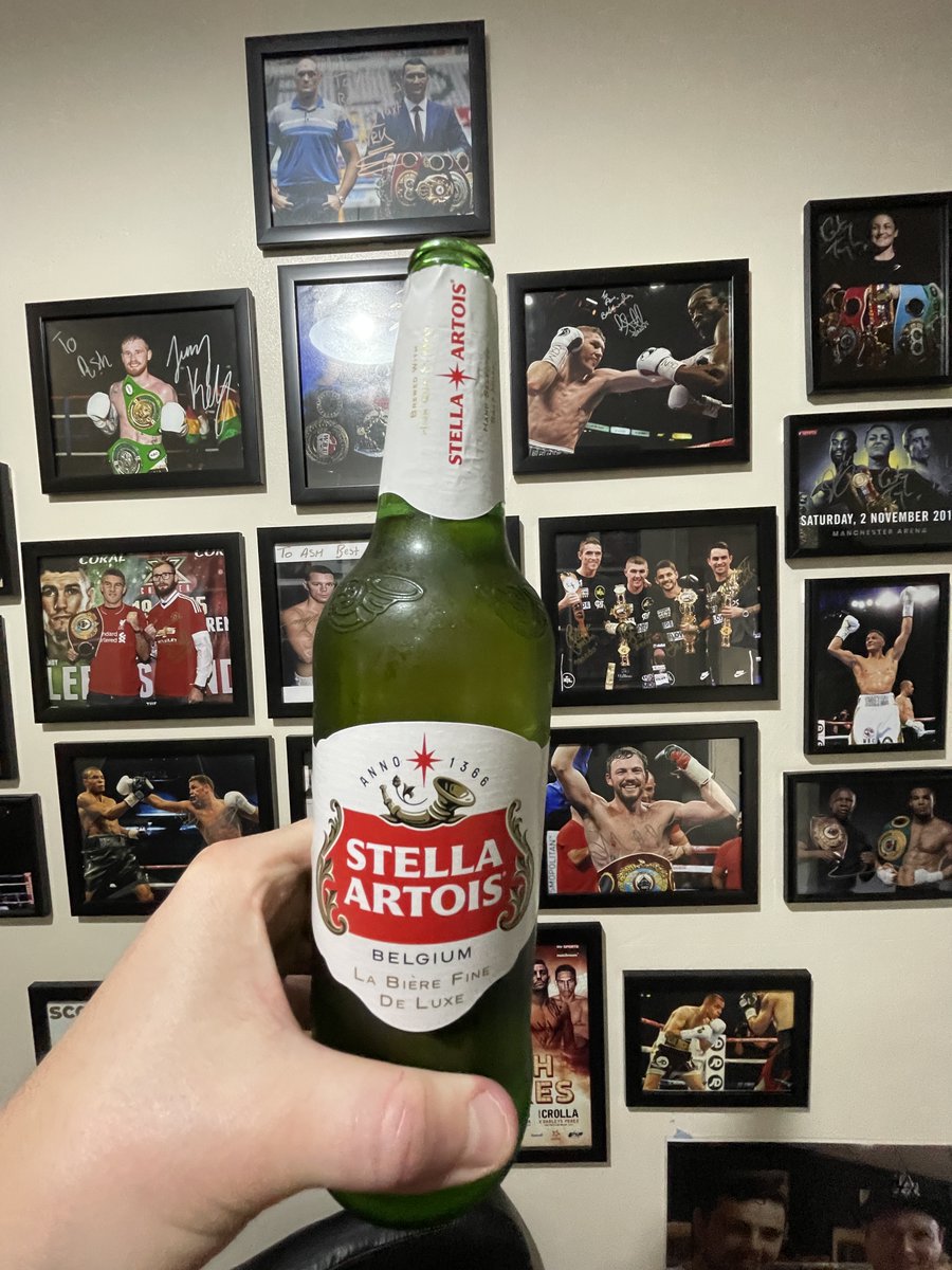AshBoxing1984's tweet photo. Cheers people, Have a great weekend 🍺 https://t.co/vKtUKjXgJL