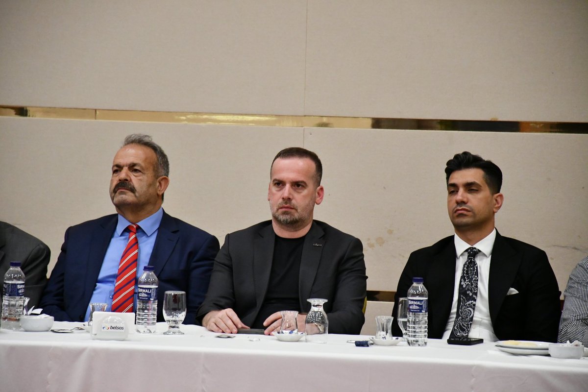 Malatya Yeşilyurt Spor Kulübümüzün Olağan Genel Kurul Toplantısı sonucunda yeniden başkanlığa seçilen Sn. Adnan Çoban’ı tebrik ediyor, yeni yönetim kurulunda şahsıma verilen görevden dolayı onur duyuyor, Yeşilyurt Belediye Başkanımız Prof.Dr.İlhan GEÇİT'e teşekkür ediyorum.