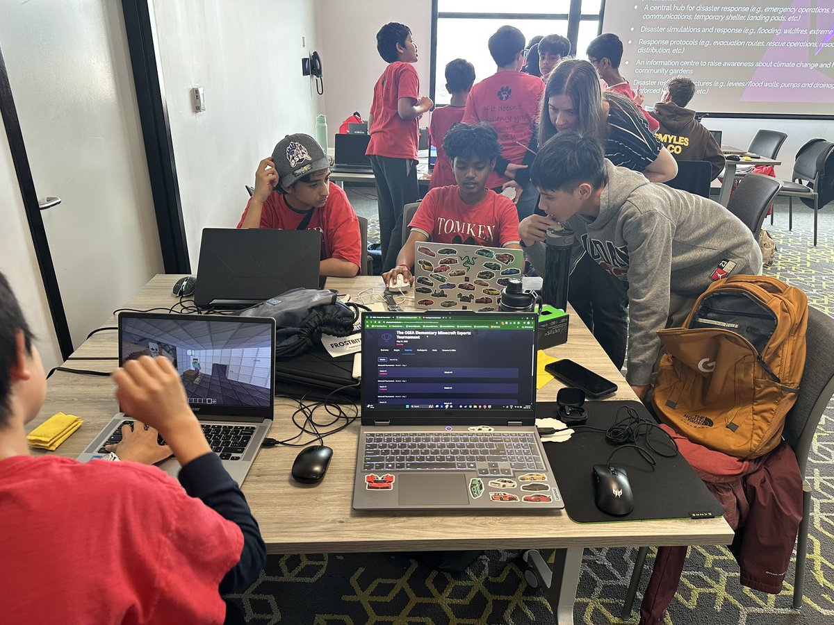 Amanda Rose tweet media