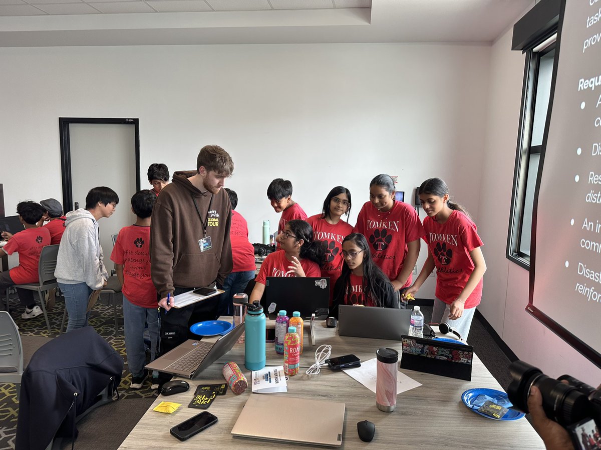 Amanda Rose tweet media